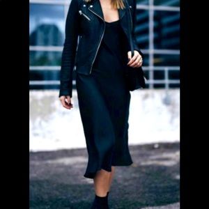 NWT-Slip dress black, size 6